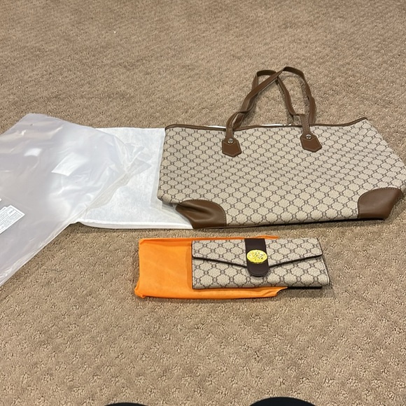 NWT Elegant Brown and Gray Coated Canvas Tote Bag & Wallet With Dustbags - Picture 6 of 6